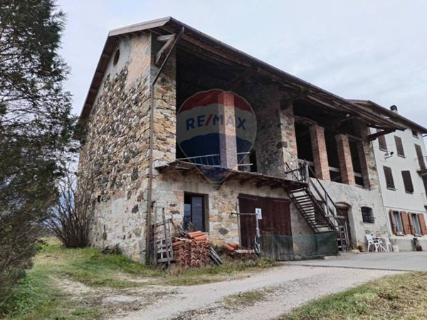casa indipendente in vendita a Cesiomaggiore in zona Pez
