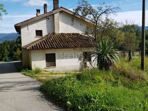 appartamento in vendita a Cesiomaggiore in zona Fianema