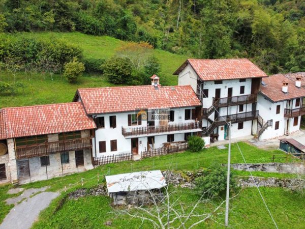 casa indipendente in vendita a Cesiomaggiore