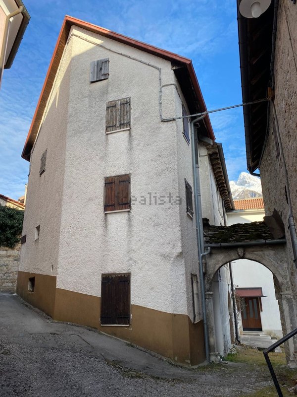 casa indipendente in vendita a Chies d'Alpago