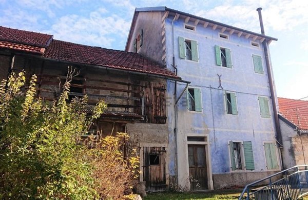 pentavano in vendita a Chies d'Alpago in zona San Martino