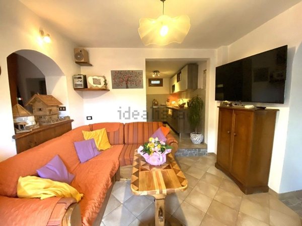 casa indipendente in vendita a Chies d'Alpago in zona Irrighe