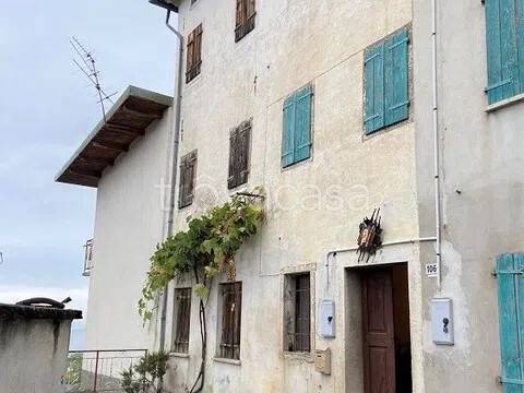 casa indipendente in vendita a Chies d'Alpago in zona Lamosano