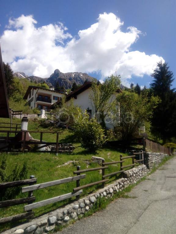 casa indipendente in vendita a Chies d'Alpago