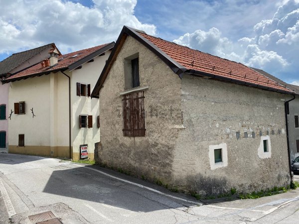 casa indipendente in vendita a Chies d'Alpago