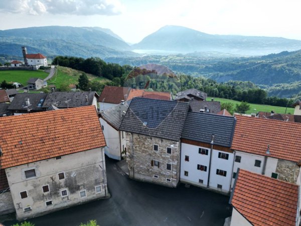 casale in vendita a Chies d'Alpago in zona San Martino