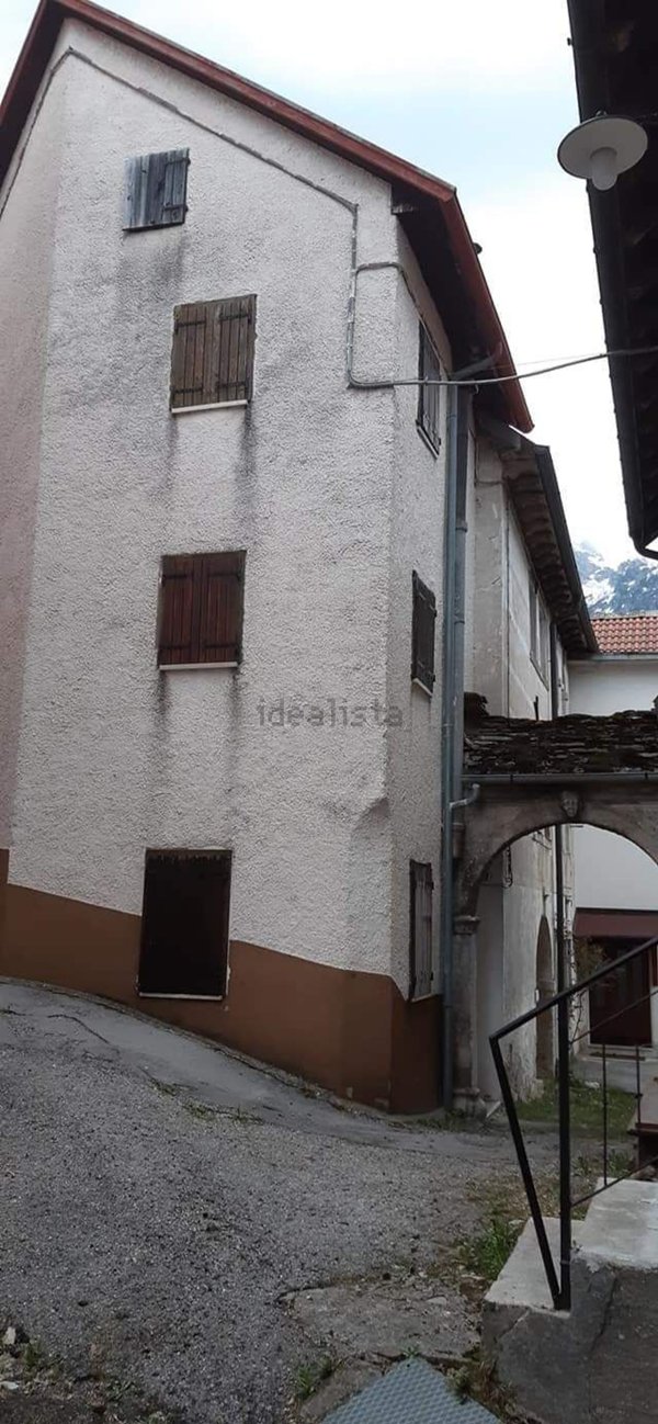 casa indipendente in vendita a Chies d'Alpago