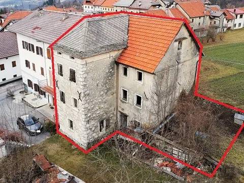 casa indipendente in vendita a Chies d'Alpago in zona Irrighe