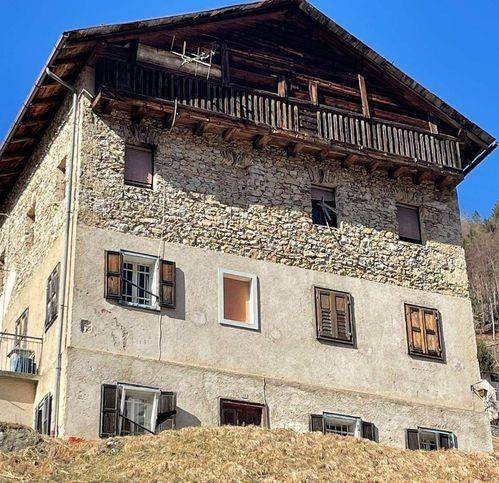 casa indipendente in vendita a Cibiana di Cadore in zona Pianezze