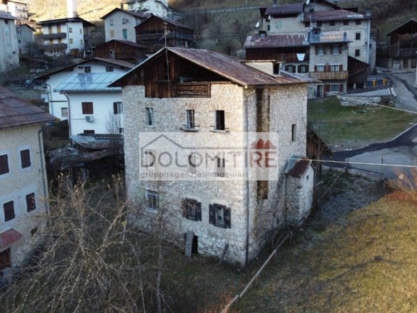 casa indipendente in vendita a Cibiana di Cadore in zona Masarié