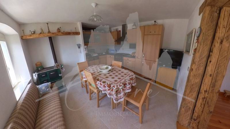 appartamento in vendita a Comelico Superiore in zona Casamazzagno