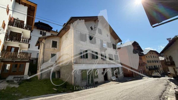 casa indipendente in vendita a Comelico Superiore in zona Casamazzagno