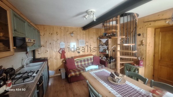 appartamento in vendita a Comelico Superiore in zona Casamazzagno