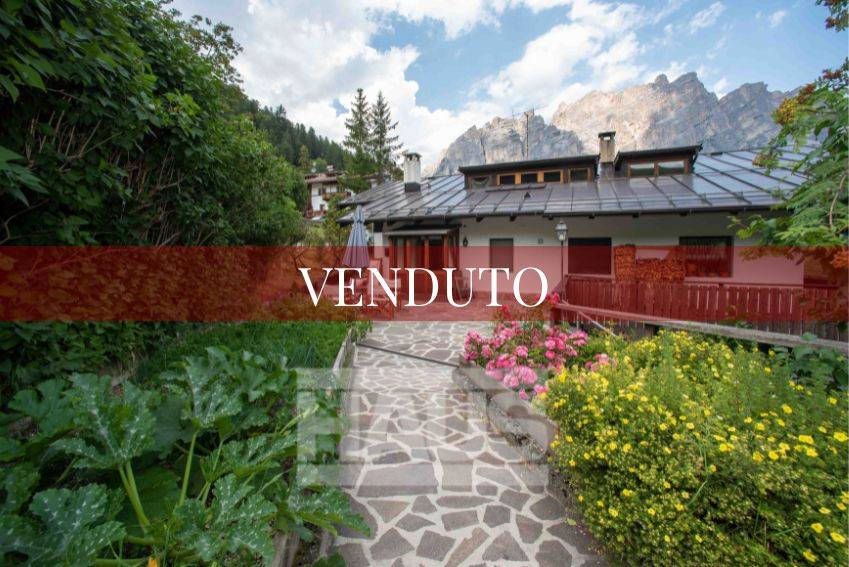 appartamento in vendita a Cortina d'Ampezzo in zona Cadin
