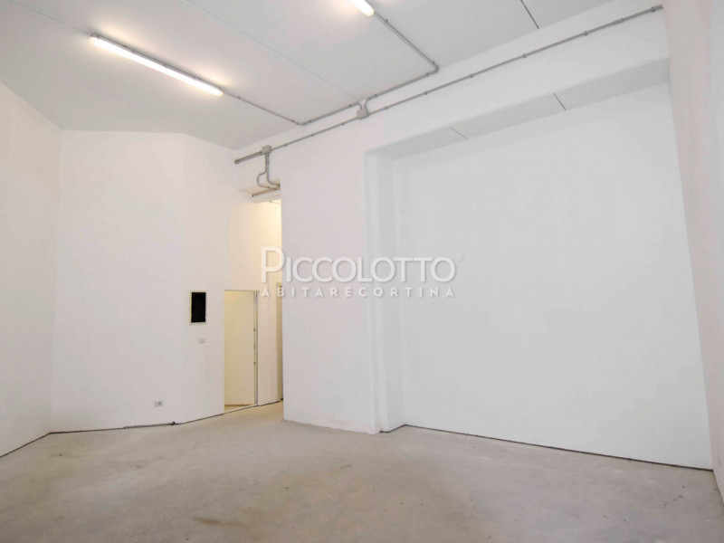locale di sgombero in vendita a Cortina d'Ampezzo