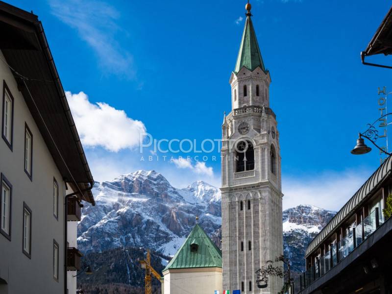 appartamento in vendita a Cortina d'Ampezzo in zona Cianderìes
