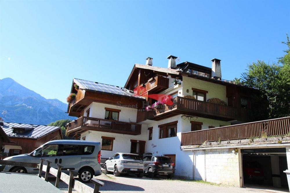 appartamento in vendita a Cortina d'Ampezzo in zona Alverà