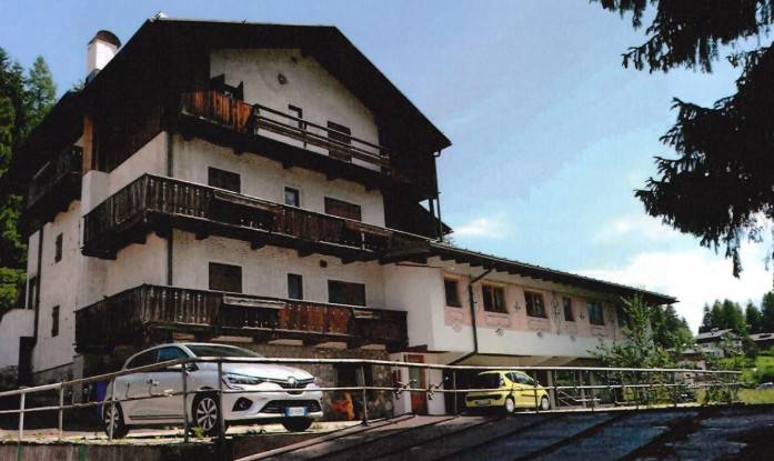 intera palazzina in vendita a Cortina d'Ampezzo