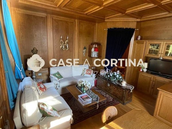 appartamento in vendita a Cortina d'Ampezzo in zona Pian da Lago
