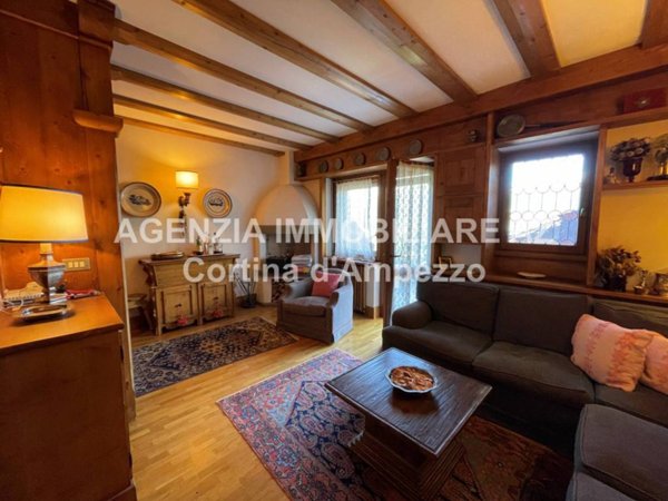 appartamento in vendita a Cortina d'Ampezzo in zona Verocai
