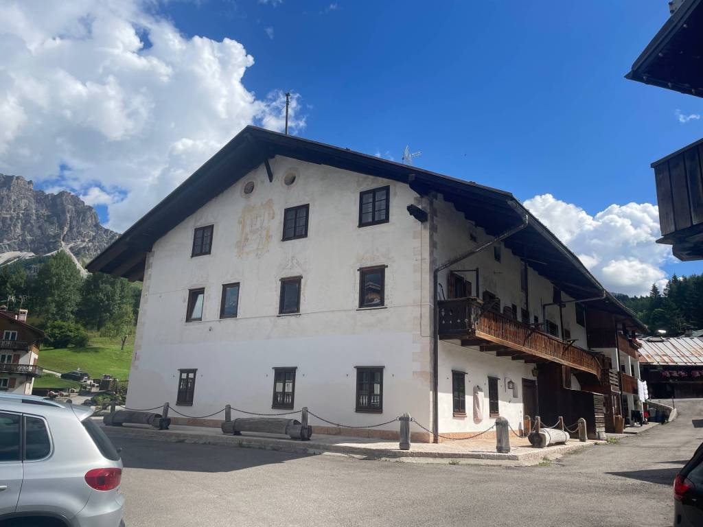 appartamento in vendita a Cortina d'Ampezzo in zona Alverà