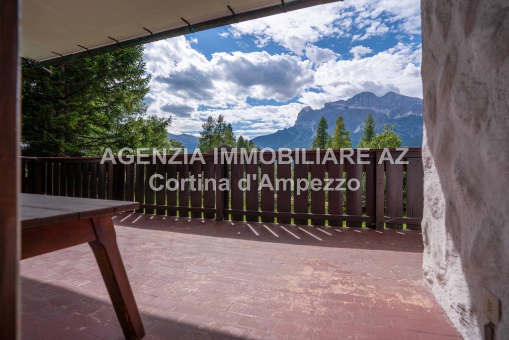 appartamento in vendita a Cortina d'Ampezzo in zona Alverà