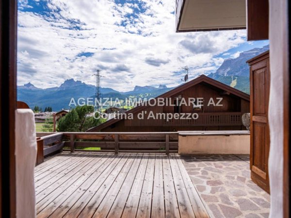 appartamento in vendita a Cortina d'Ampezzo in zona Verocai