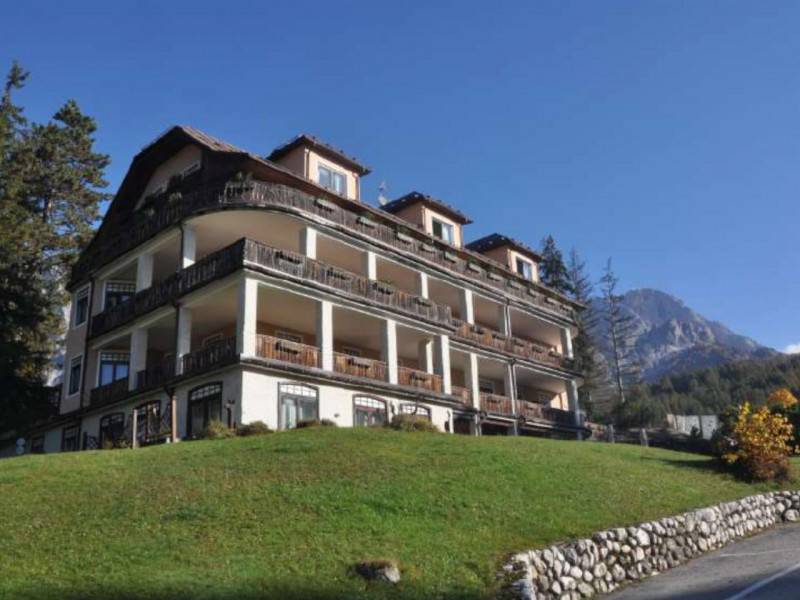 appartamento in vendita a Cortina d'Ampezzo in zona Verocai