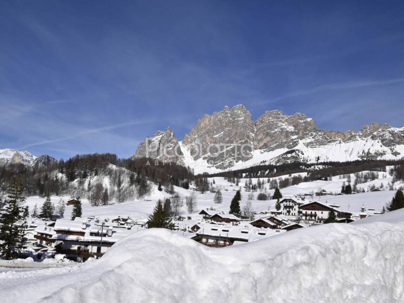 appartamento in vendita a Cortina d'Ampezzo in zona Rònco