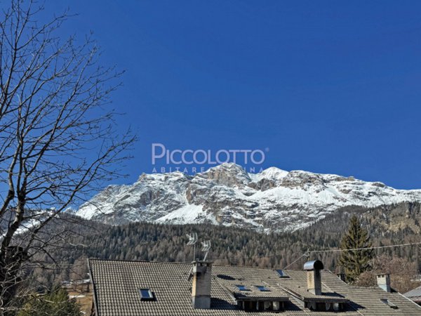 appartamento in vendita a Cortina d'Ampezzo in zona Cademai