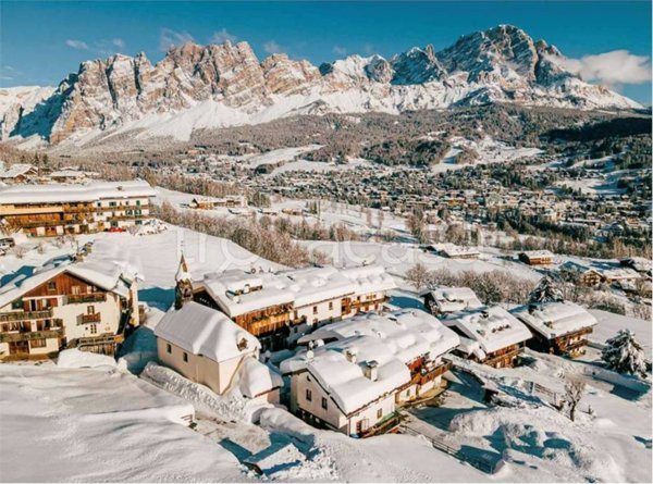 casa indipendente in vendita a Cortina d'Ampezzo