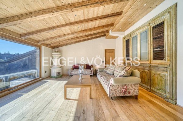 appartamento in vendita a Cortina d'Ampezzo in zona Verocai