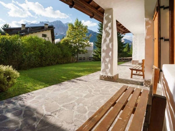 appartamento in vendita a Cortina d'Ampezzo in zona Cianderìes