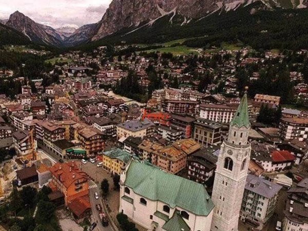 casa indipendente in vendita a Cortina d'Ampezzo