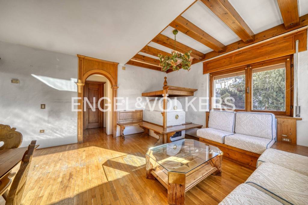 appartamento in vendita a Cortina d'Ampezzo in zona Alverà