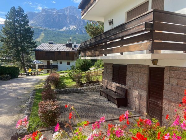 appartamento in vendita a Cortina d'Ampezzo in zona Verocai