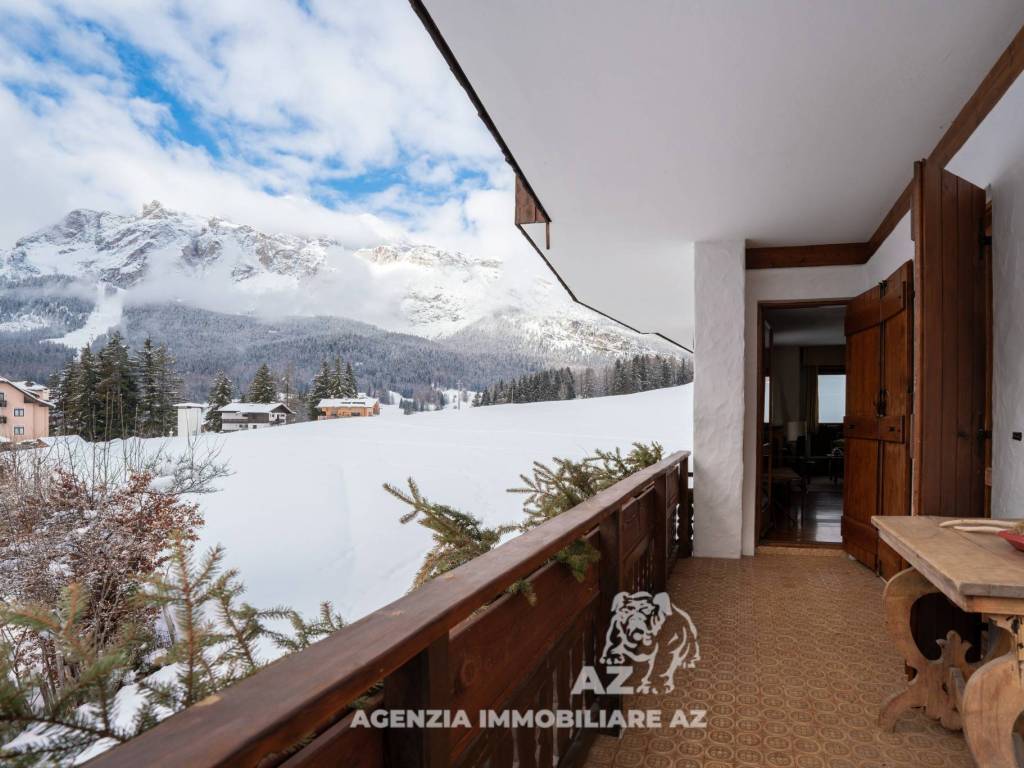 appartamento in vendita a Cortina d'Ampezzo in zona Verocai