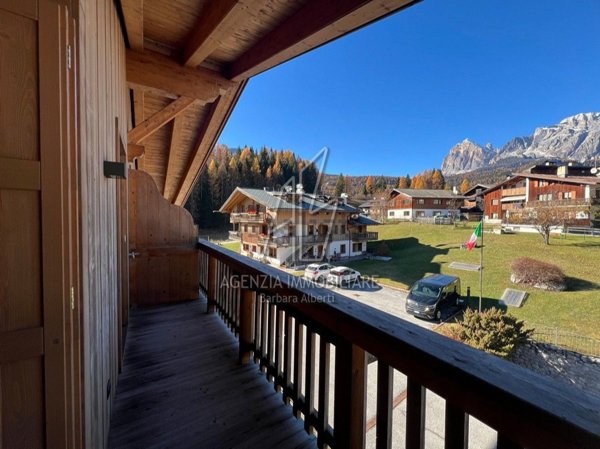 appartamento in vendita a Cortina d'Ampezzo in zona Zuél