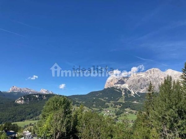 appartamento in vendita a Cortina d'Ampezzo in zona Coiana