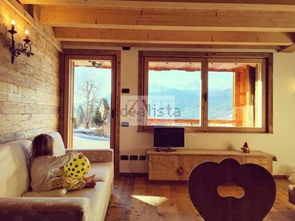 appartamento in vendita a Cortina d'Ampezzo in zona Staulin
