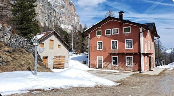 box auto in vendita a Cortina d'Ampezzo