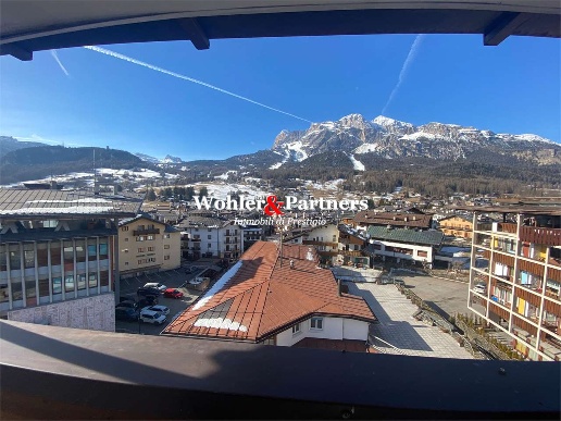 multiproprieta in vendita a Cortina d'Ampezzo in zona Crìgnes