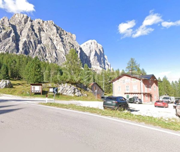 casa indipendente in vendita a Cortina d'Ampezzo in zona Pocol