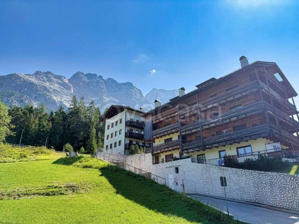 appartamento in vendita a Cortina d'Ampezzo in zona Acquabona