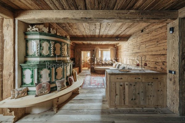 appartamento in vendita a Cortina d'Ampezzo in zona Alverà