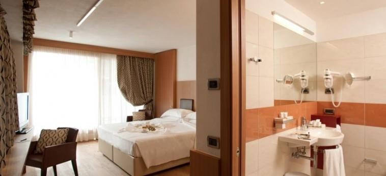 albergo in vendita a Cortina d'Ampezzo in zona Crìgnes