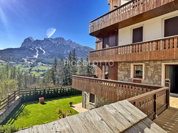 appartamento in vendita a Cortina d'Ampezzo in zona Pecol