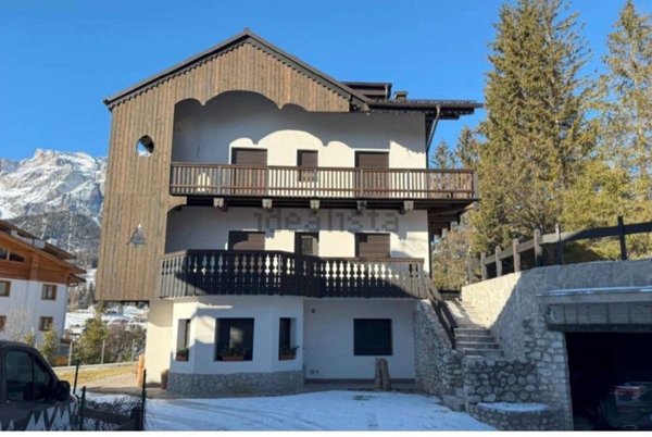 appartamento in vendita a Cortina d'Ampezzo in zona Cianderìes