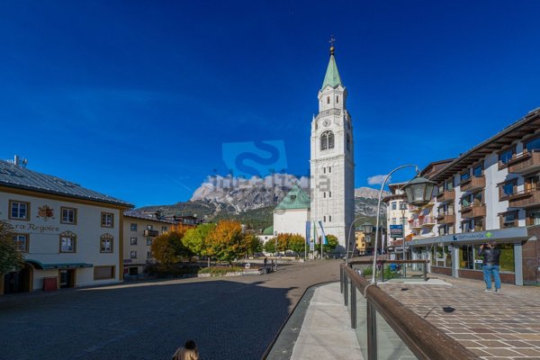 appartamento in vendita a Cortina d'Ampezzo in zona Crìgnes