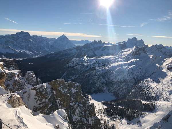 box auto in vendita a Cortina d'Ampezzo in zona Crìgnes